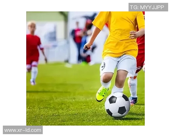 足球天下2013:回顾精彩瞬间与传奇球员的辉煌岁月